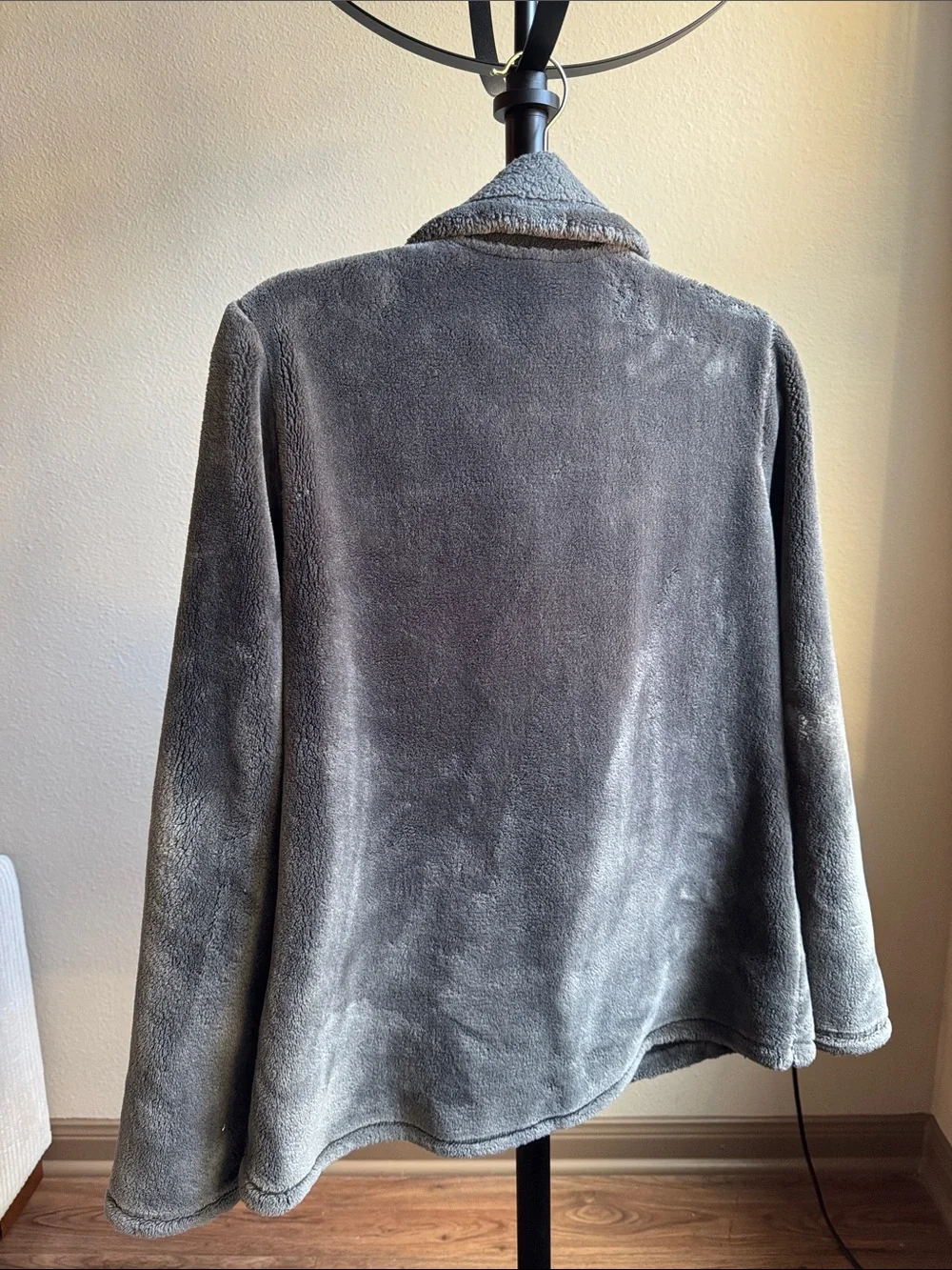 Plush Full-Zip Women's Jacket - Gray